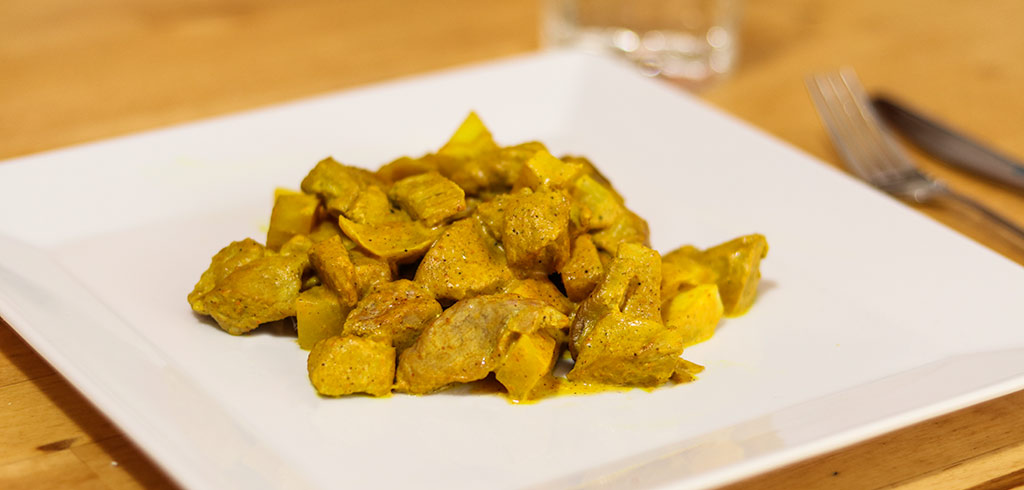 Rezeptbild zu Low Carb Hühnchen Curry als Abnehmrezept und zum Fettabbau