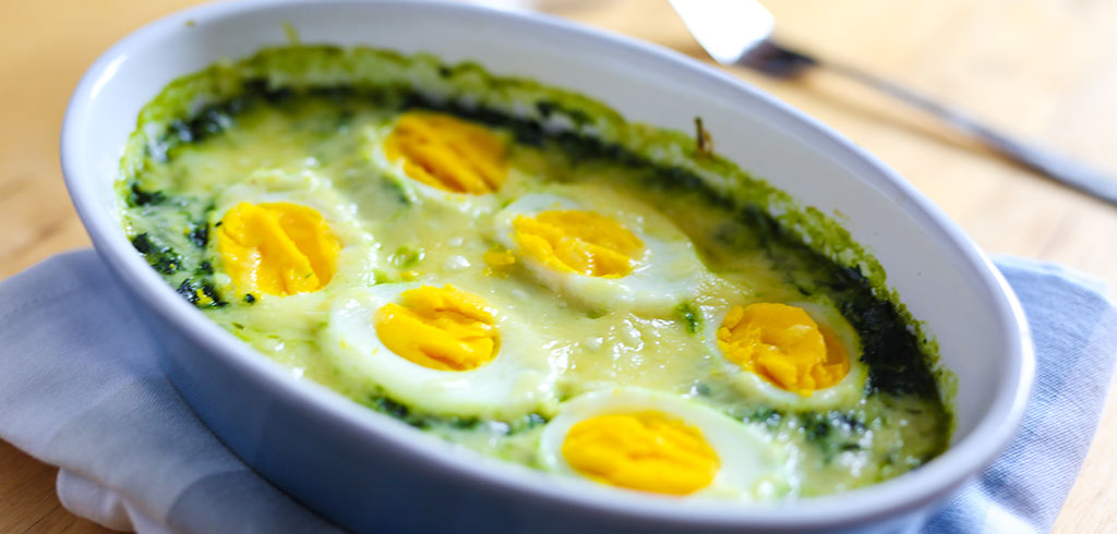 Rezeptbild zu Spinatgratin mit Eiern und Parmesan als Abnehmrezept und zum Fettabbau