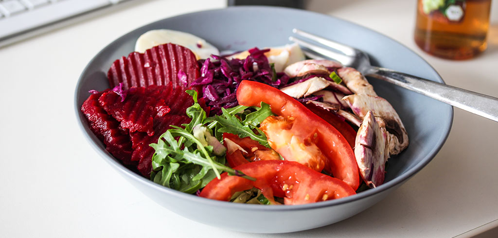 Rezeptbild zu Gemischter Salat für unterwegs als Abnehmrezept und zum Fettabbau